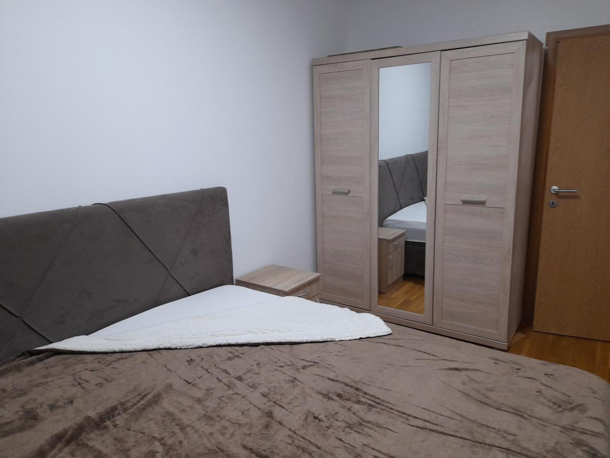 Ogi Apartman Apartment พอดโกริกา ภายนอก รูปภาพ
