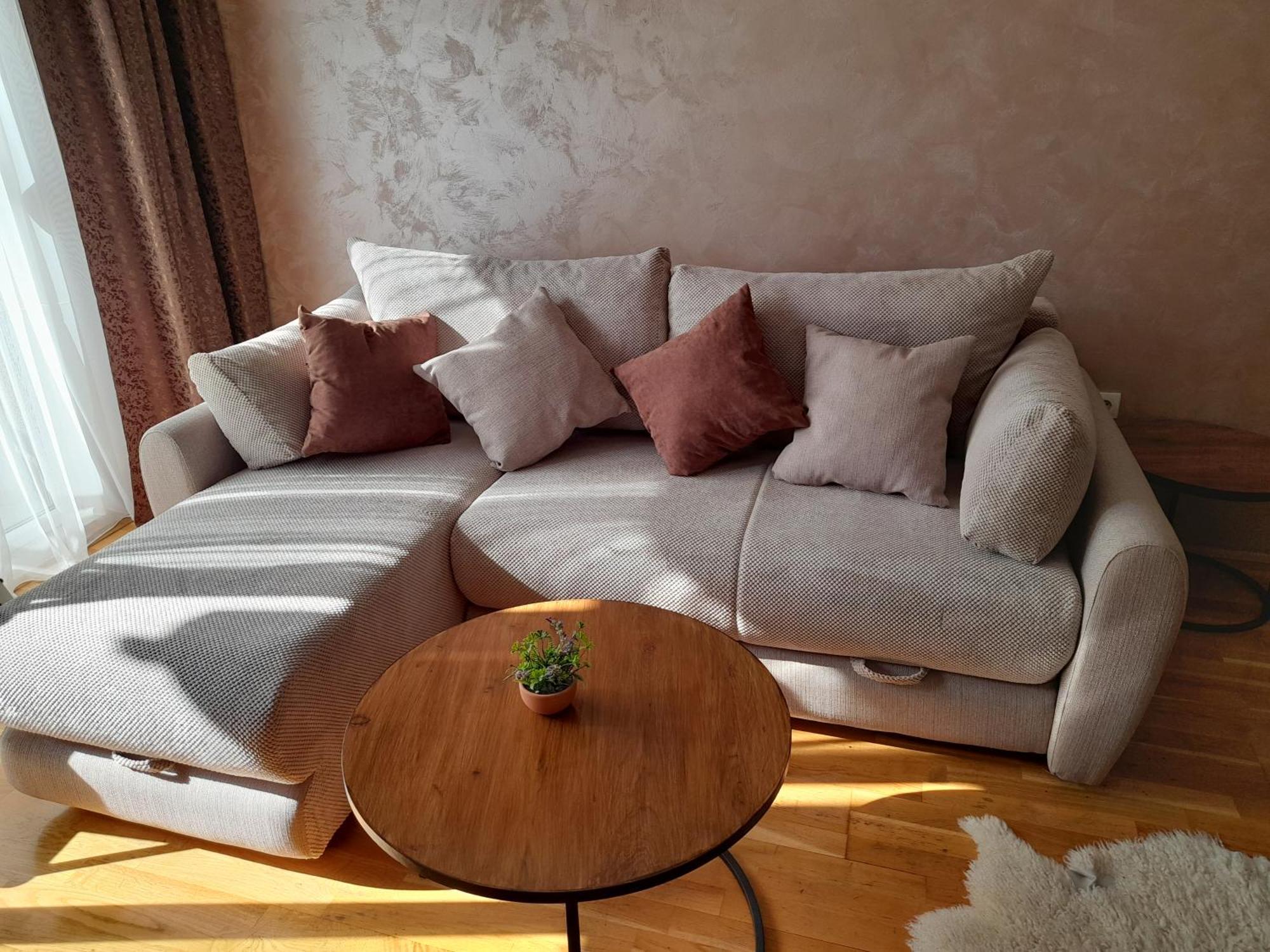 Ogi Apartman Apartment พอดโกริกา ภายนอก รูปภาพ